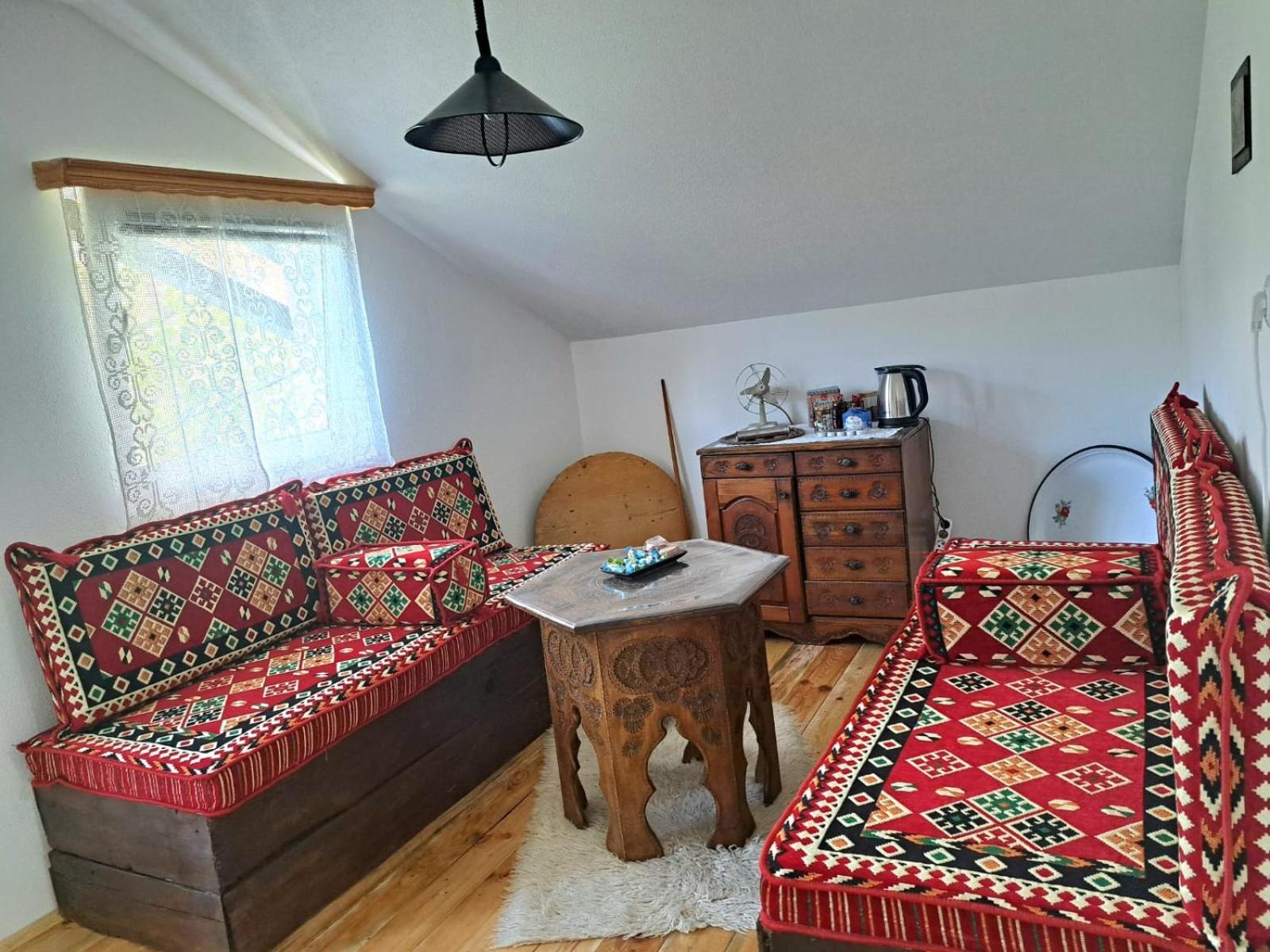 Sobe Zizi Bed and Breakfast Jajce Exteriör bild
