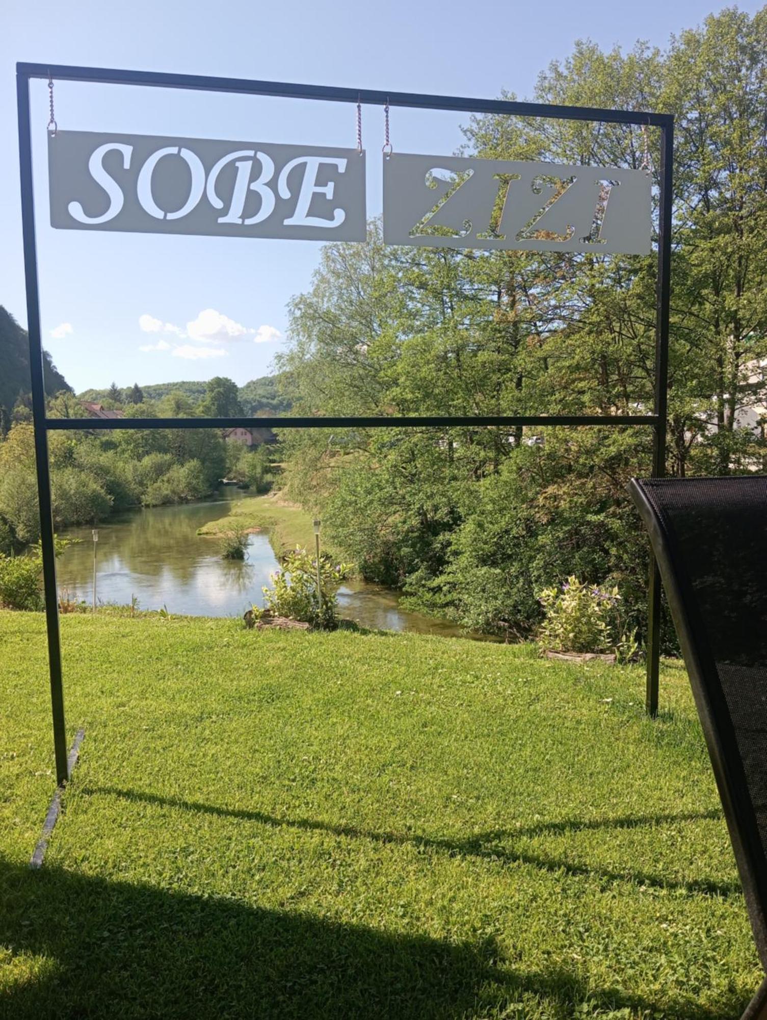 Sobe Zizi Bed and Breakfast Jajce Exteriör bild